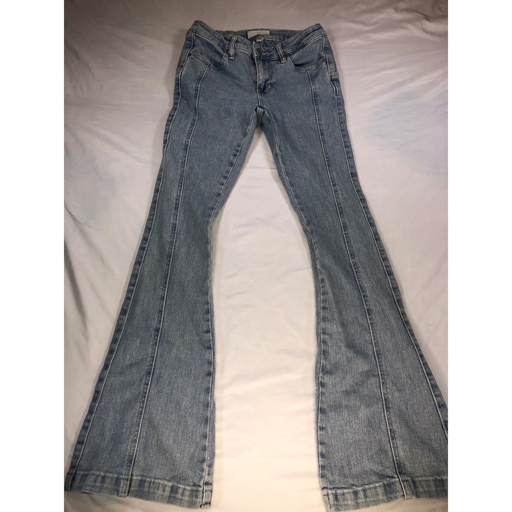 Austin Landing Star Back Flare Jeans Light Wash Western Seam Denim 0/24